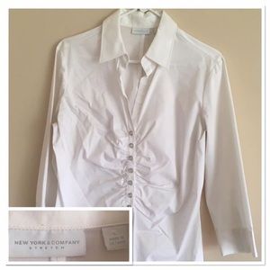 Button down 3/4 sleeve blouse